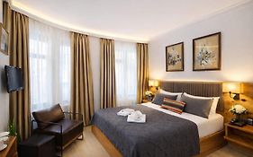 Double DD Hotel